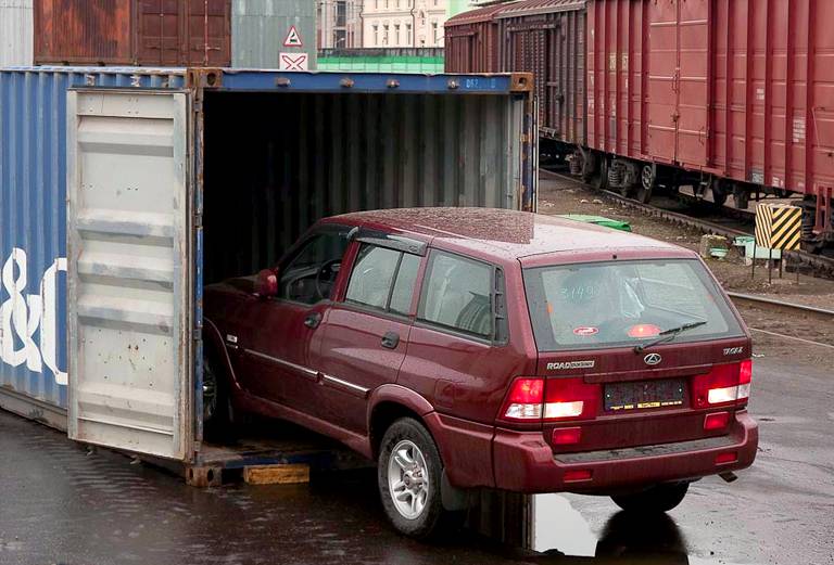 Перевозка авто сеткой из Махачкалы в Владивосток